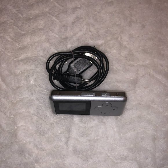 MP3 player - Picture 2 of 4